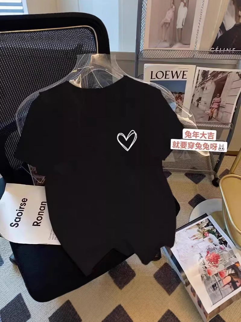 Simple Heart Graphic T-Shirt