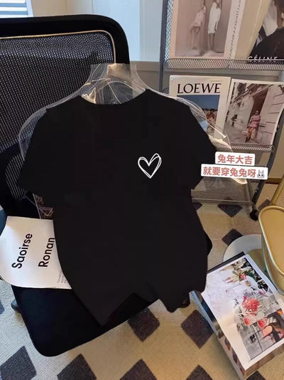 Simple Heart Graphic T-Shirt